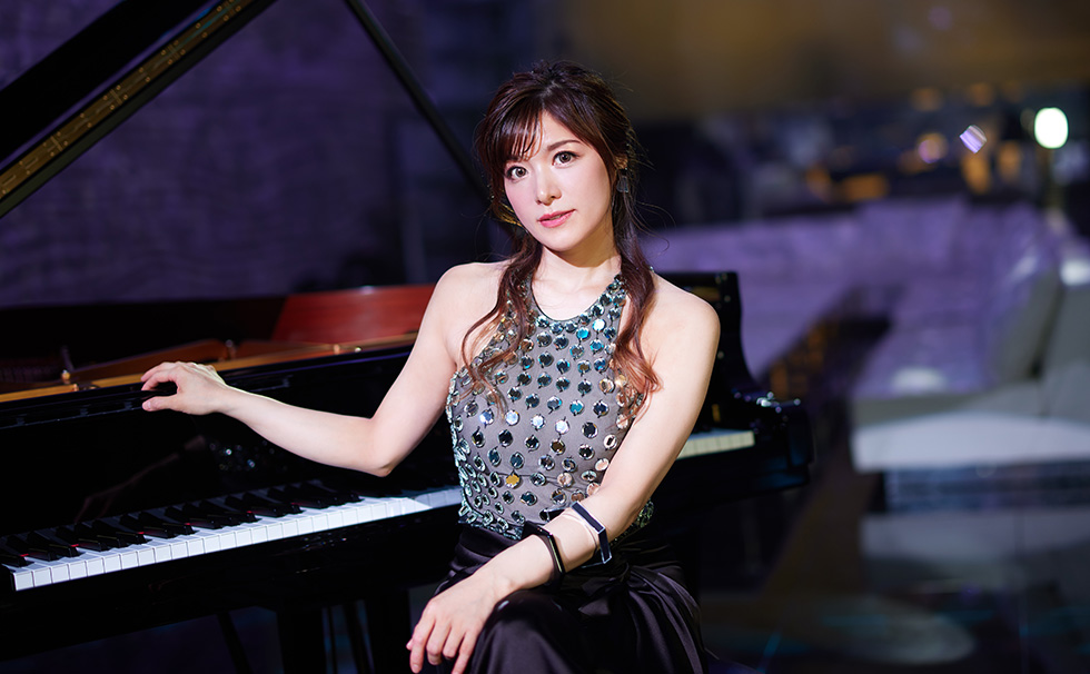 高木里代子
