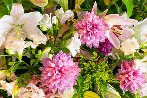 altar flowers, table flowers