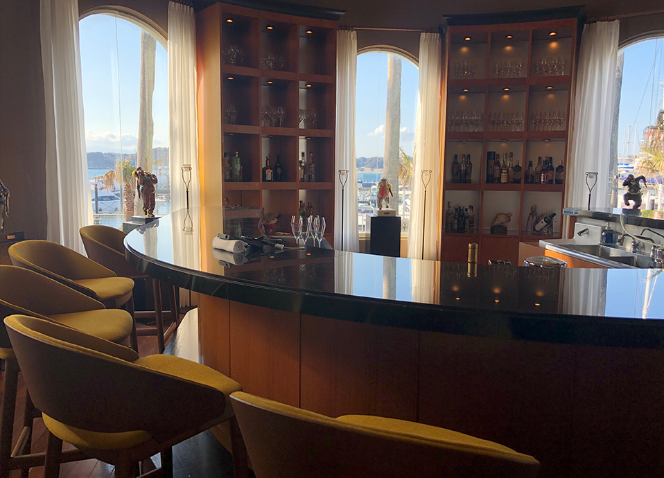 MALIBU BAR