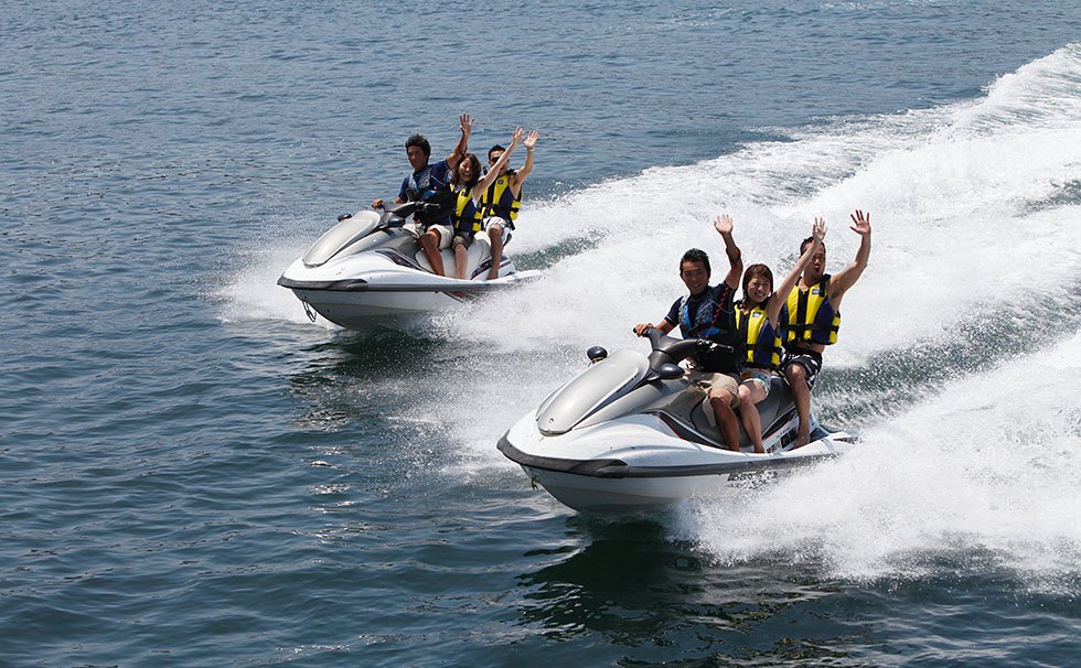 jet ski