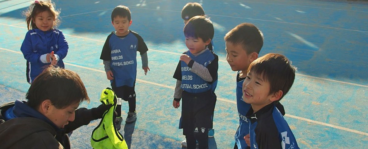 写真：フットサルをしている様子