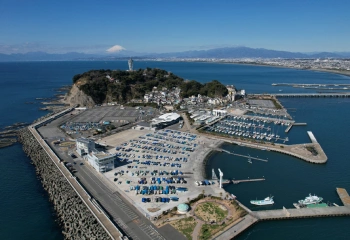 写真：江の島ヨットハーバー