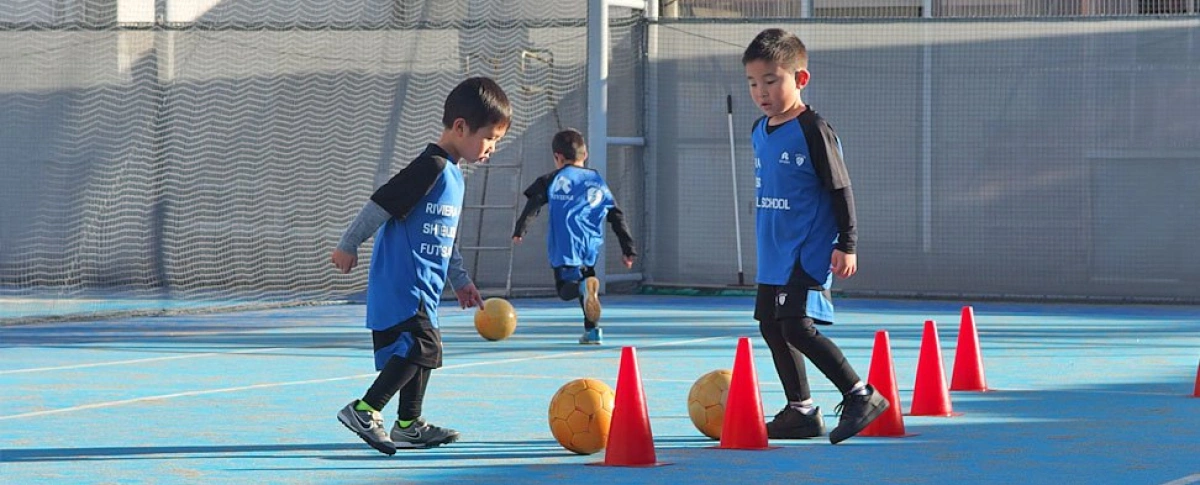 写真：フットサルをしている様子