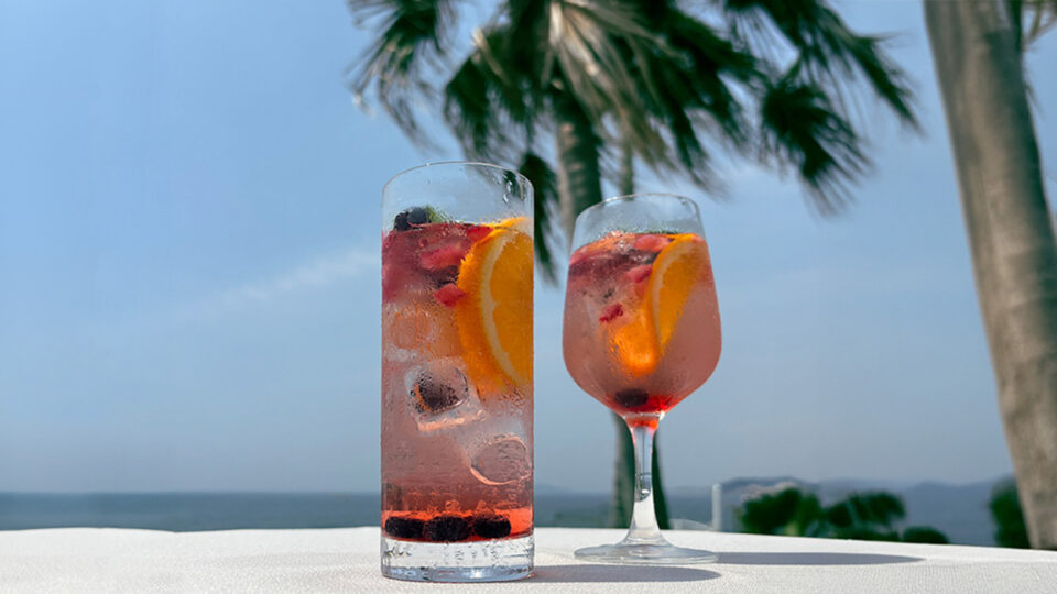 写真：リストランテAO「サンセットミスチーフ」