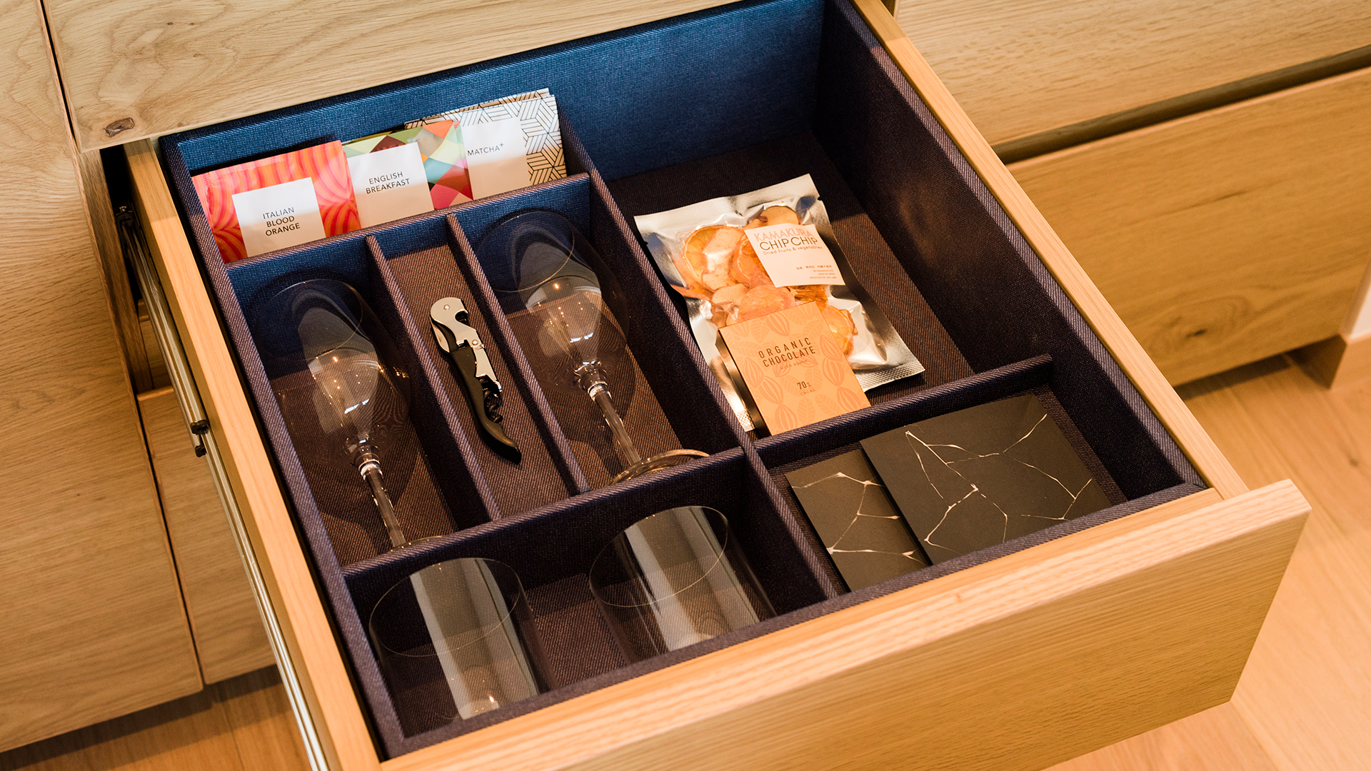 MALIBUHOTEL_MINIBAR