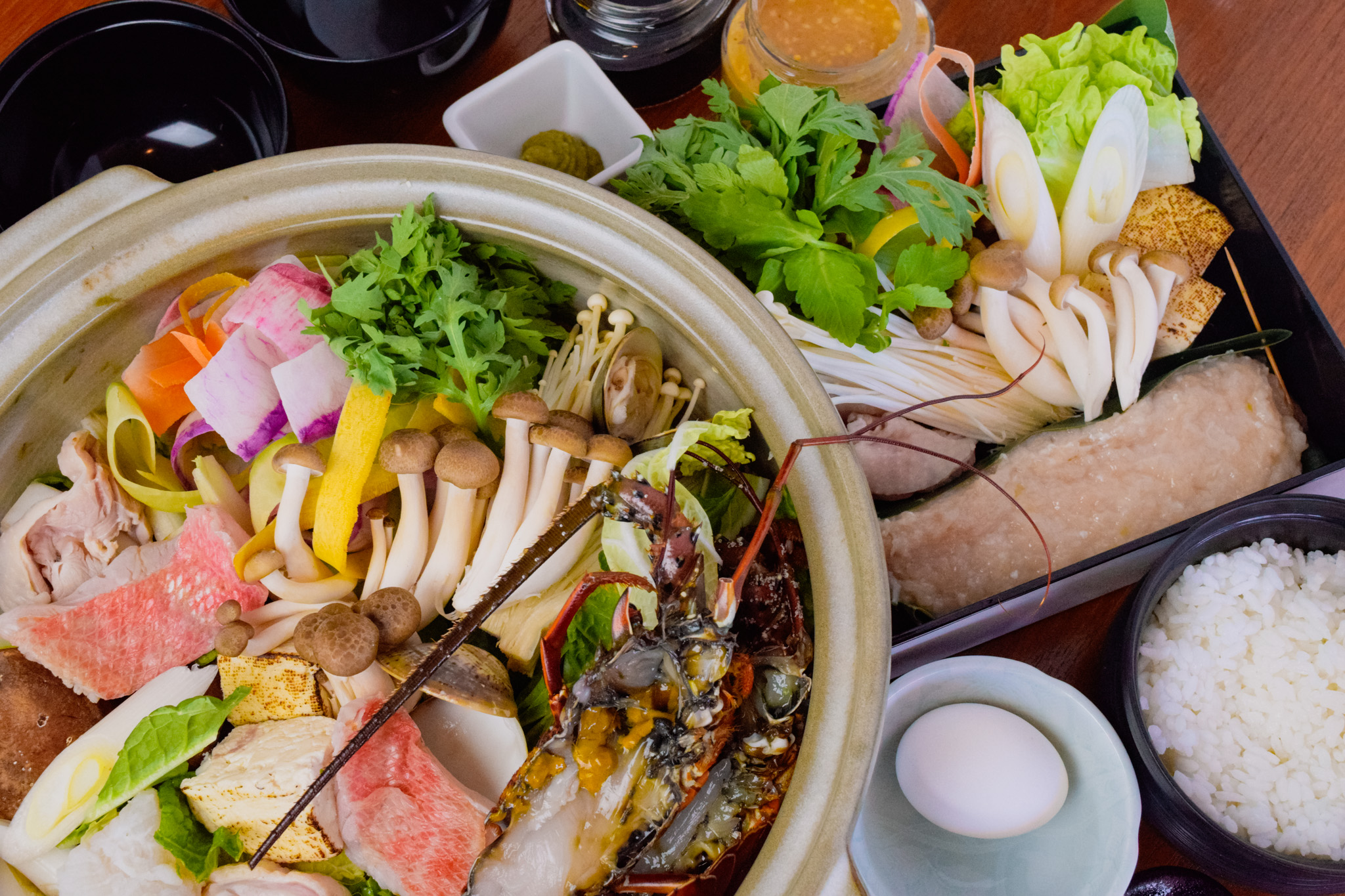 画像:グランピング鍋